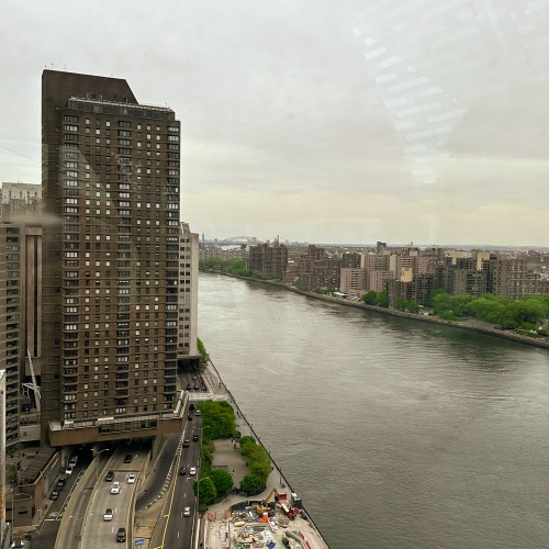 L'East River, vers le Nord