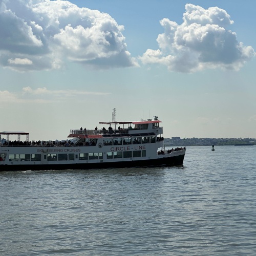 Ferry Circle Line