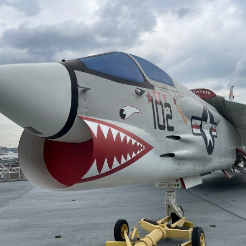 VOUGHT (F8U) F-8K CRUSADER - Intrepid Sea, Air & Space Museum