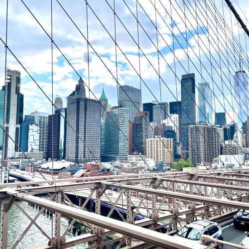 Skyline de Manhattan depuis le pont de Brooklyn