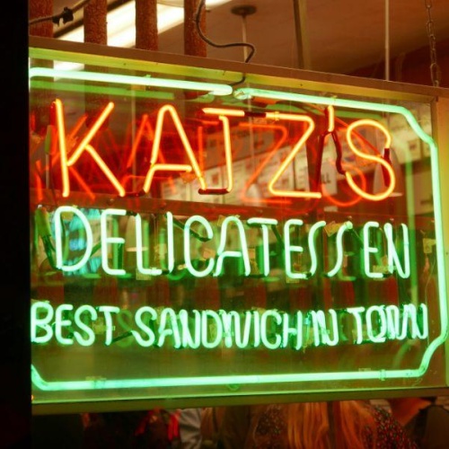Katz's Delicatessen : le meilleur sandwich en ville