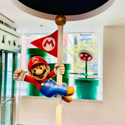Mario grandeur nature au Nintendo Store