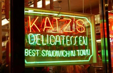 Katz's Delicatessen, le meilleur sandwich de la ville