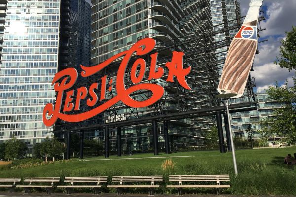Pepsi Cola Sign, histoire d'un coup de pub devenu monument emblématique