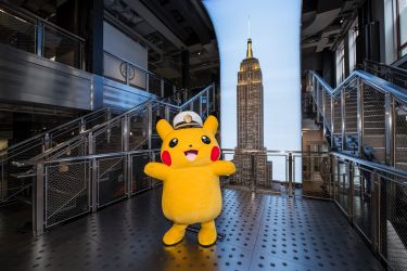 Pikachu grandeur nature sur l'Empire State Building