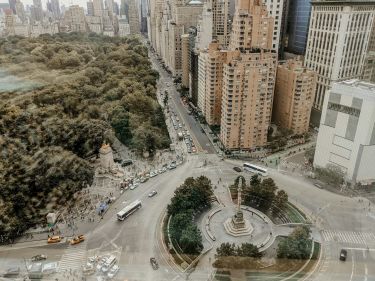 La place de Columbus Circle depuis le centre commercial The Shops 