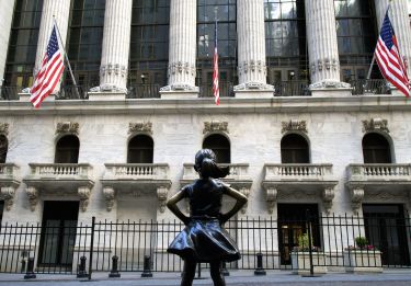 "Fearless girl", la statue située devant la bourse de New York. Mathieu LESNIAK - LeGuideNYC