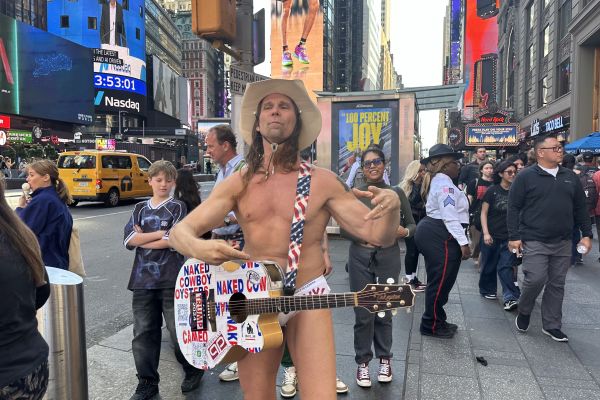 Le Naked Cowboy : le plus célèbre cow-boy de Manhattan !