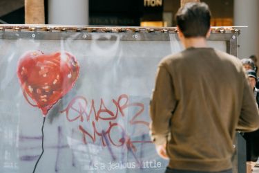 Banksy exposé gratuitement à New York, à Brookfield Place