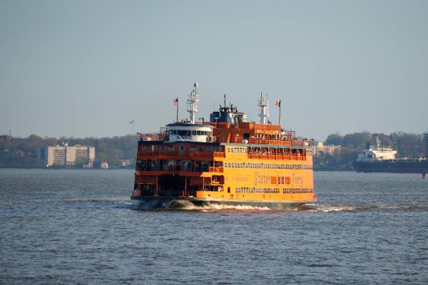 Staten Island Ferry ferm&eacute; le 4 juillet 2026 : horaires et alternatives